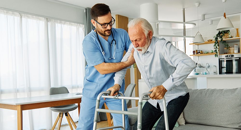 Gli strumenti da utilizzare in casa per persone anziane