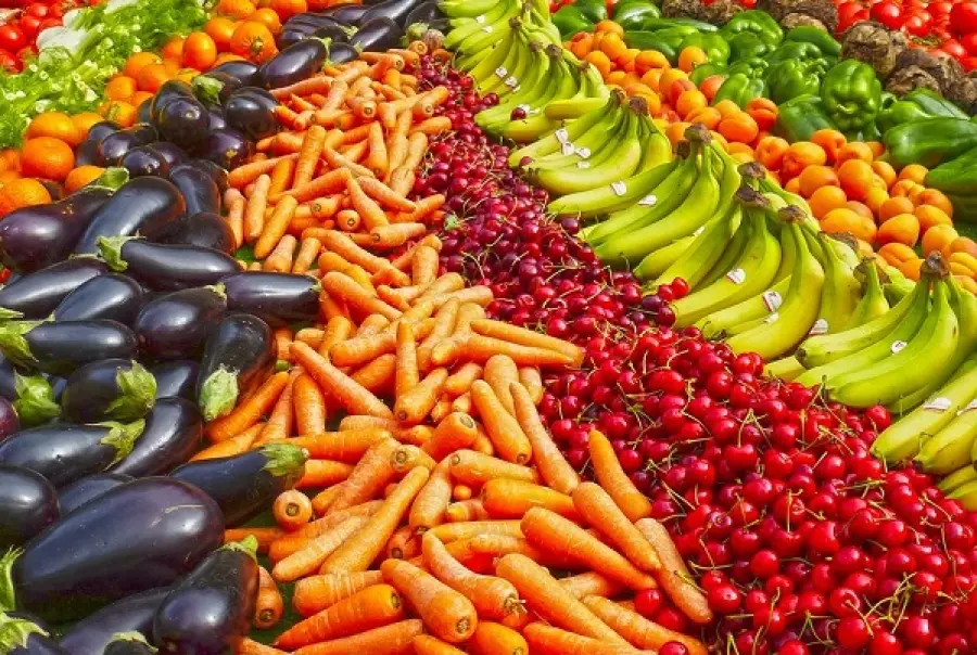 Frutta e verdura di stagione: cosa mangiare e quali sono i benefici