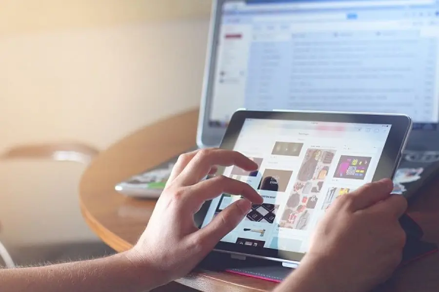 Perché scegliere un buon servizio per la traduzione di siti internet