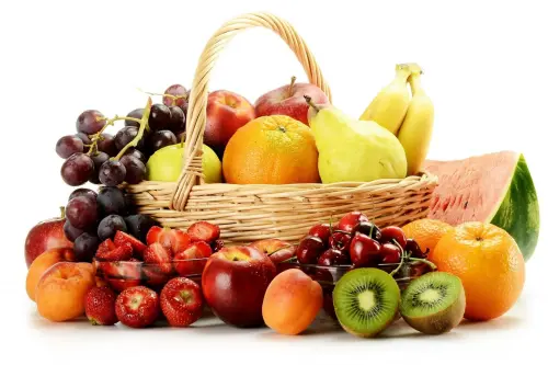 Frutta nella dieta: un pieno di salute tra vitamine, zuccheri semplici e sali minerali