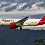 Auto con la guida autonoma, ma a Roma facciamo decollare gli aerei spingendoli a mano